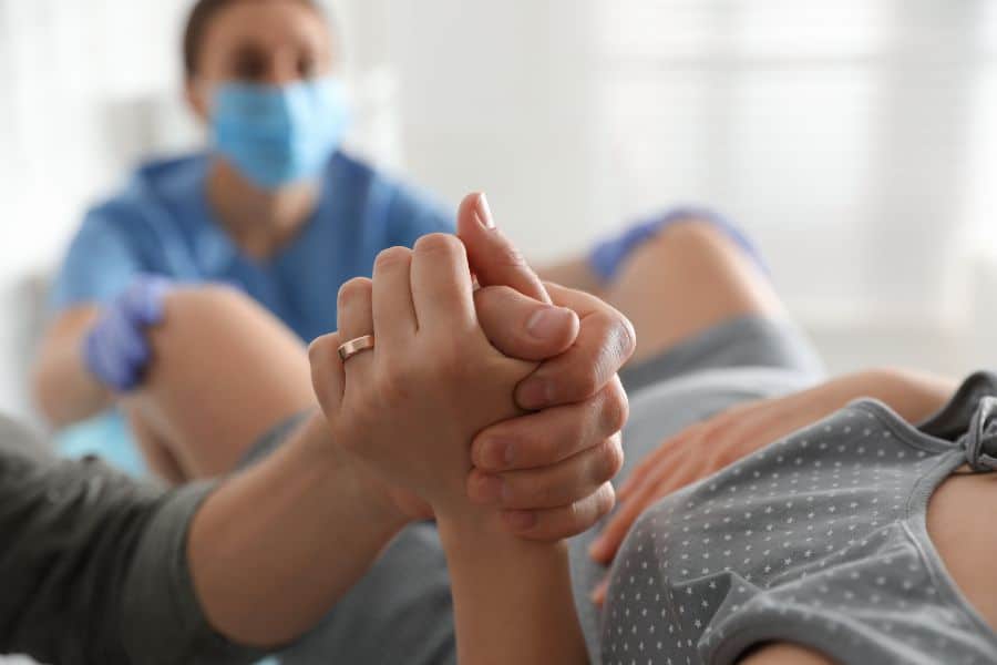 giving birth dream meaning