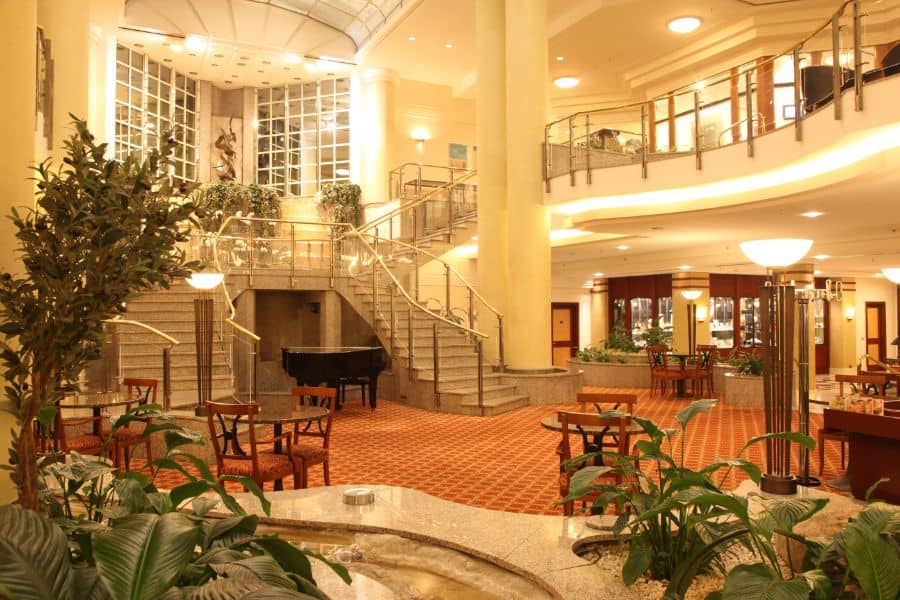 hotel dream meaning