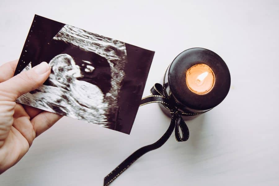 miscarriage dream meaning