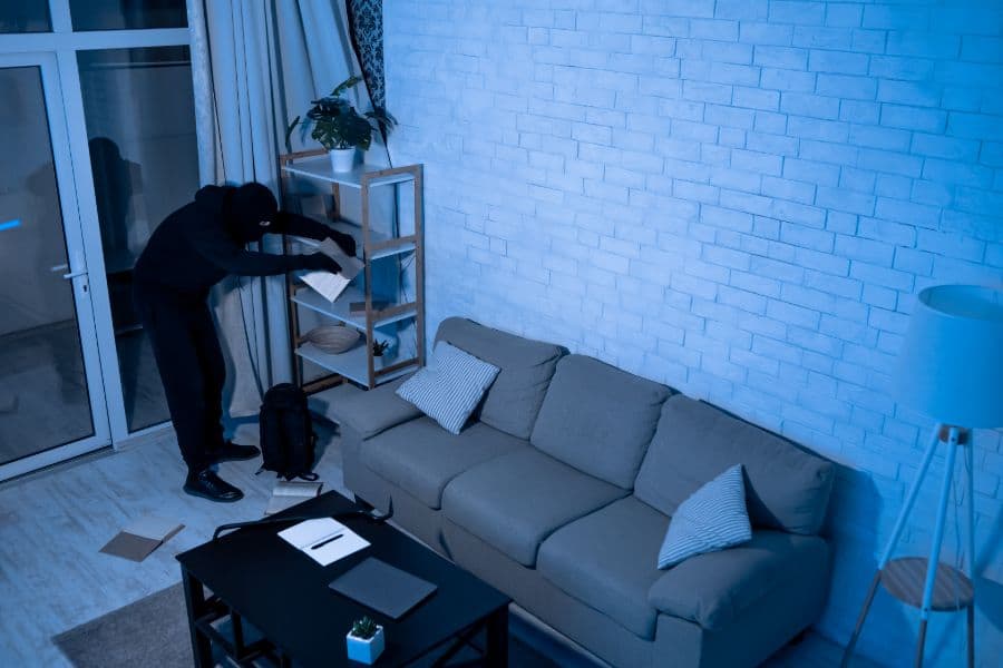 home invasion dream meaning